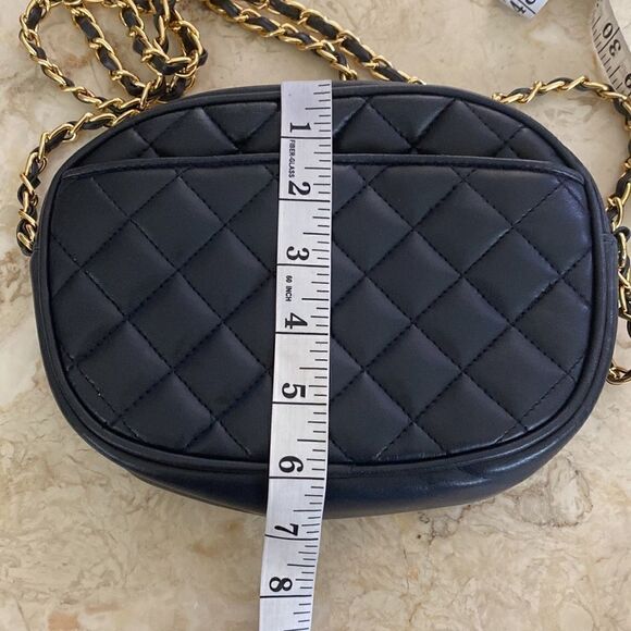 Laura Scott Quilted Faux Leather Chain Strap Cross Body Bag - Picture 13 of 14